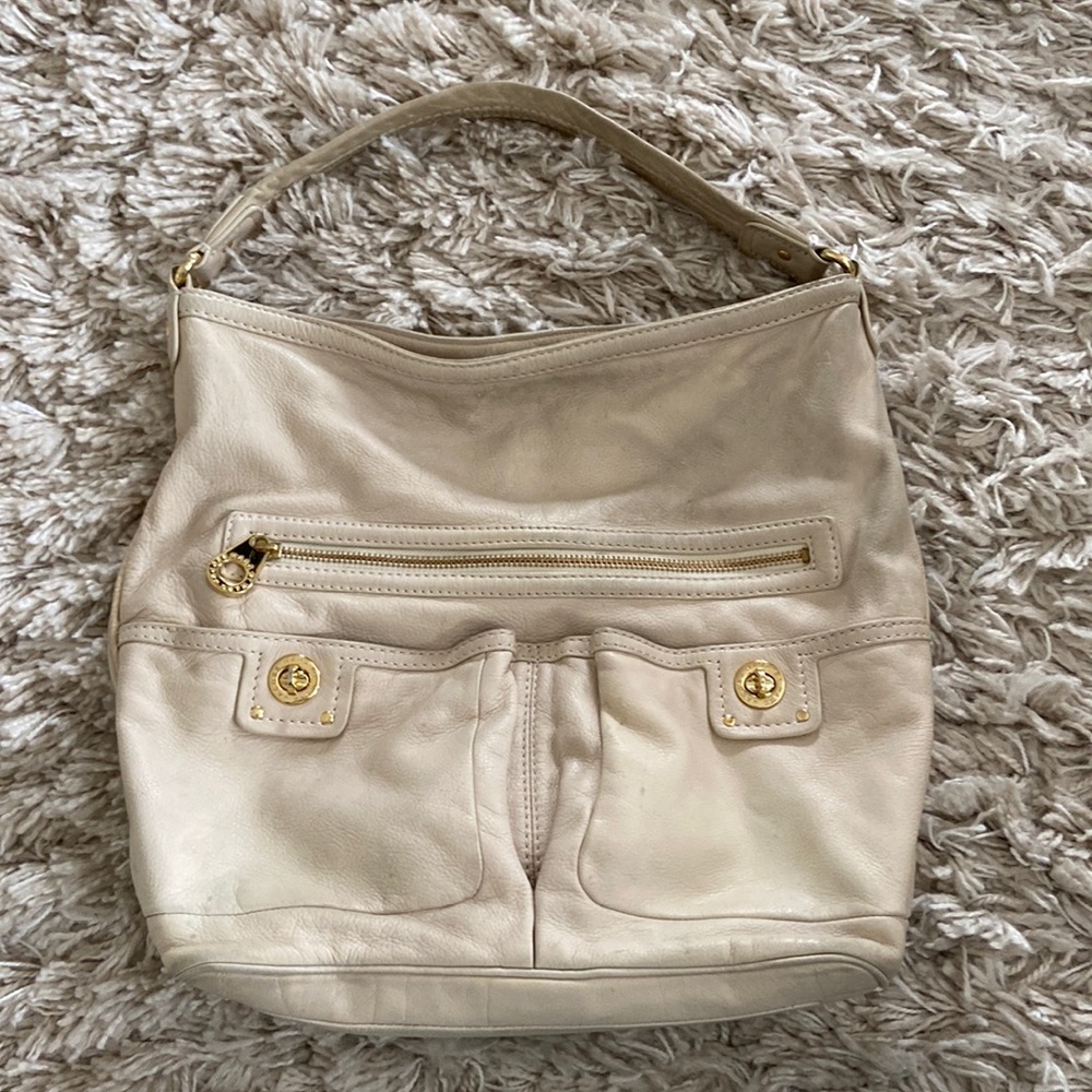 Marc Jacobs cream and gold leather hobo bag purse
